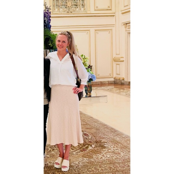 Meet your Posher, Ana - Picture 3 of 10